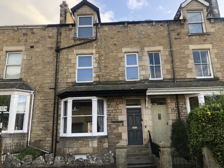 8 Carr House Lane LA1 1SW