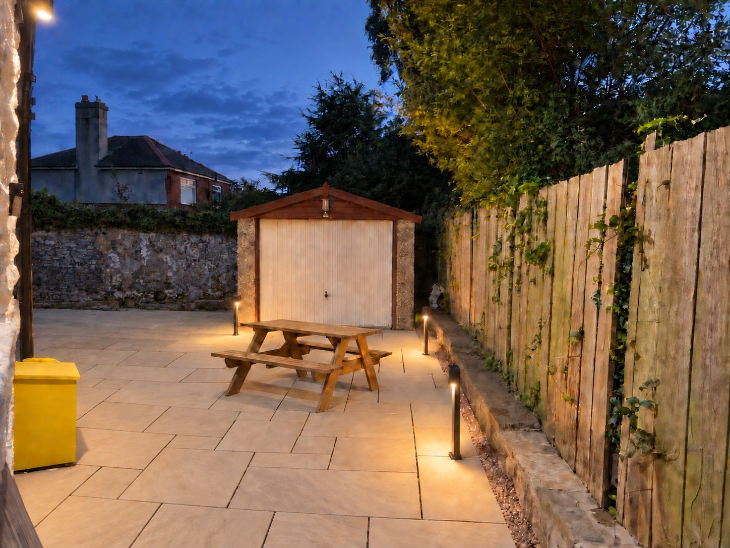 Home 8 Rear Garden with Picnic Bench and Garage and Smart Lights Student Accommodation Lancaster